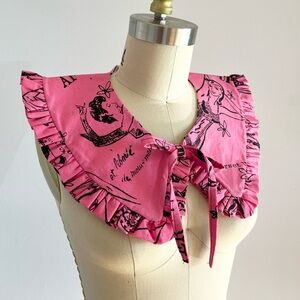 Peach Berserk Reversible Coquette Peter Pan Collar